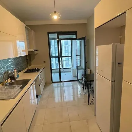 Luxury 3 Bedroom Close To Mall Of Istanbul