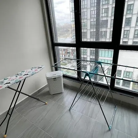 Luxury 3 Bedroom Close To Mall Of Istanbul *